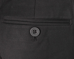 Quần tây nam không ply ống đứng Khatoco Q1M478R0-CNMA026-2611-0-ĐEN