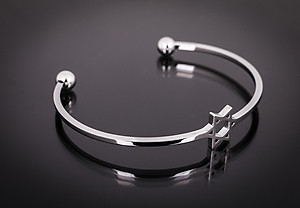 Vòng Tay Nữ Julius Hàn Quốc JS03 Ngôi Sao Thép Không Gỉ Màu Bạc