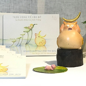 Sách hay - Sách thiếu nhi - Truyện cổ tích song ngữ Anh Việt "TRÂU VÀNG VÀ CẬU BÉ – Sự huyền diệu của Ánh Trăng" - Art book - Pig Moon Bookstore