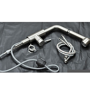 Combo chậu rửa chén bát inox Valenza 7843 hai hố lệch, vòi rửa bát đầu rút 02, bộ xả chậu, rá inox đa năng, bình xà phòng