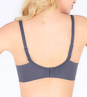 Áo lót ren nâng ngực Triumph Sculpt Feather 0118 có gọng, mút mỏng họa tiết ren thêu hoa, bản lưng to tạo dáng ngực hoàn hảo