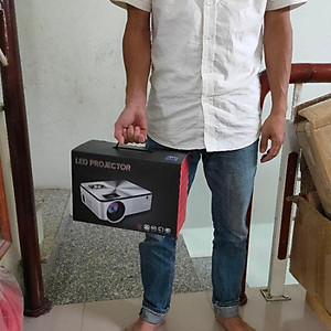 Máy chiếu  Android 6.0 projector Cheerlux C9  kết nối WIFI, Bluetooth, kết nối không dây với điện thoại, điều chỉnh vuông hình keystone 4 chiều, xem nét 100 inch. Hàng chính hãng.