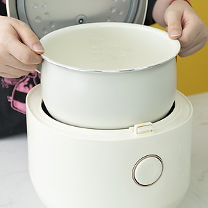 Nồi cơm điện tử đa năng 3L Bear SB-NC30B - Hàng chính hãng