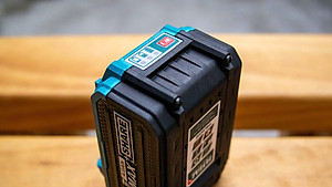 PIN 20V/4AH TOTAL TFBLI2002 - HÀNG CHÍNH HÃNG