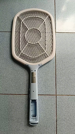 Vợt bắt muỗi  , thông minh ,  tay cầm chống trượt , chống giặt , an toàn ,hiệu quả , độ bền cao 