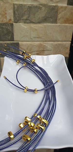 Dây thun XANH DƯƠNG dẻo 2mm phối vòng tay Charm hạt đá hạt lu thống Size dây nhỏ 2mm Nữ đã có hạt lu thống thì đây chính là sợi dây thun XANH DƯƠNG phối với hạt lu thống đeo xinh ạ