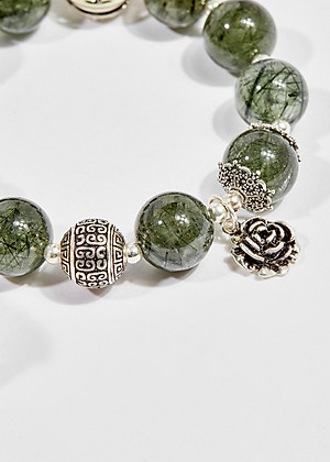 Vòng tay phong thủy đá thạch anh tóc xanh charm hoa hồng 12mm mệnh hỏa , mộc - Ngọc Quý Gemstones