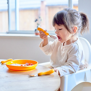 Bộ thìa nĩa ăn dặm cho bé Easy Grip Marcus & Marcus, từ 3 tuổi