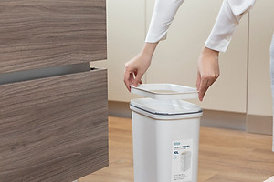 Thùng Rác Nắp Lật Hiro Nhiều Cỡ Bền Đẹp Hàng Xuất Nhật Inochi - Chính Hãng ( tặng kèm khăn lau đa năng pakasa) 