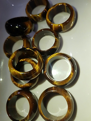 Nhẫn Nam Đá Mắt Hổ Vàng Nâu Tiger Eyes Tự Nhiên đậm bóng đẹp mới ni 20mm x Cao 12mm / 11mm dầy 4mm nam mệnh Kim mệnh Thổ mệnh Thủy đeo ni 20mm rẻ đẹp ạ