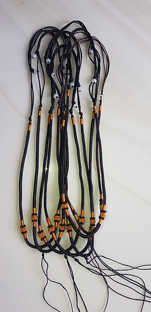 Sợi Dây Đeo cổ mới ĐEN Kiểu dạng rút đẹp Size 3mm x dài trồng cổ Anh Chị tự chỉnh theo ý 23cm - 30cm Phối với mặt Phật, mặt dây chuyền nam nữ đeo được hết rẻ đẹp ạ