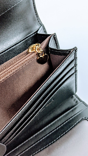 Bóp ví nữ dài cầm tay kiểu dáng thanh lịch, thời trang, đựng vừa điện thoại màn hình lớn, thêm chức năng chống quét thẻ cực đặc biệt