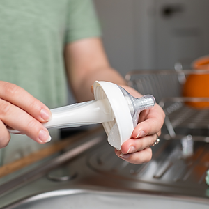 Cọ rửa bình sữa và núm ty Tommee Tippee Closer to Nature