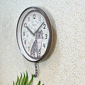 Đồng hồ Rhythm CMP556NR06 – KT 33.0 x 44.0 x 6.8cm. 1.0Kg. Vỏ nhựa. Dùng PIN.