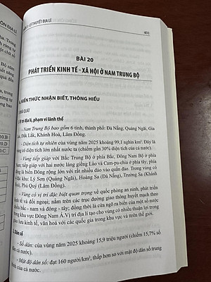 Tổng Ôn Toàn Diện Môn Địa Lí (Chương Trình Mới)