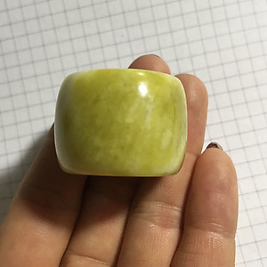 Nhẫn ngọc càn long cho nam loại vuông và dẹp đủ saize và đủ màu từ 1.9 cm đến 2.3 cm