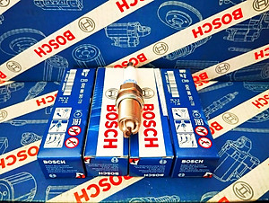 Bộ 04 Bugi Bosch 03 Chấu Chevrolet Captiva, Lacetti, Vivant, Toyota Land Cruiser, Corolla II