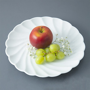 Đĩa xoắn bô đê Long Phương bằng sứ trắng tròn cao cấp