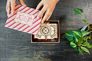 Mô Hình Gỗ Cơ Khí -  Ugears Antique box - Hộp nữ trang, Chính hãng Ugears, nhập khẩu nguyên bộ EU, mô hình lắp ráp 3D, Đồ chơi trí tuệ DYI