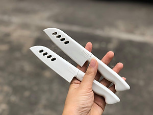 Dao gọt hoa quả được trang bị nắp nhựa bọc lưỡi, thuận tiện khi mang đi du lịch hay những chuyến dã ngoại mà vẫn đảm bảo an toàn - nội địa Nhật Bản 