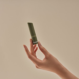 Son dưỡng môi thuần chay có màu GLAMRR Q VEGAN SUPER LIP BALM 4.5g by Gilaa