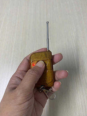 Remote AB điều khiển đóng mở cửa từ xa cho khóa cổng điện tử - Hàng nhập khẩu