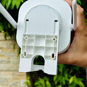 Camera Yoosee dùng sim 4G Kèm Tấm Pin năng lượng, Xoay 360 Độ- Đàm Thoại 2 Chiều- Báo Động YS18-4G - Hàng nhập khẩu