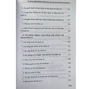 Kỹ năng nghề nghiệp Chấp hành viên thi hành án dân sự (Quyển 1)