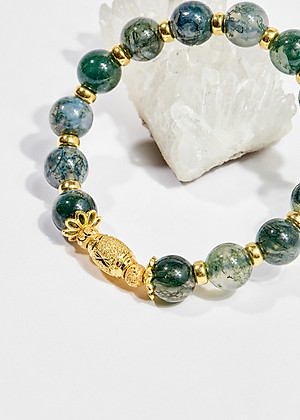 Vòng tay phong thủy nữ đá băng ngọc thủy tảo charm oval 8mm mệnh hỏa , mộc - Ngọc Quý Gemstones