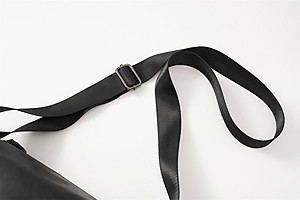 Túi đeo chéo nam phong cách mới – BEE GEE DCN9350