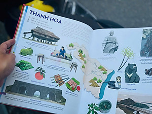 Combo 2 cuốn (Bìa cứng) CHUNG MỘT NGÔI NHÀ; ĐẤT NƯỚC GẤM HOA – ATLAS 54 DÂN TỘC VIỆT NAM – NXB Kim Đồng