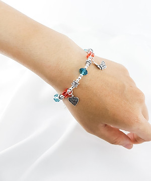 Vòng tay mệnh đá pha lê mix charm hoa+ tim