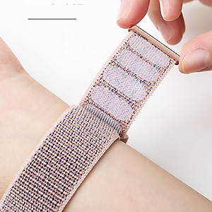 Dây vải đeo thay thế kèm khung viền bảo vệ cao cấp cho Apple Watch 40mm hiệu Usams US-ZB073 (thiết kế tinh tế, lực hút nam châm mạnh mẽ, lịch lãm sang trọng) - Hàng nhập khẩu