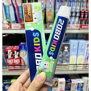 Kem đánh răng 2080 kid's cho trẻ em hương táo Hàn Quốc 80g tặng kèm móc khoá