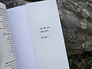 Sách Như Chiếc Lá Gần Rơi