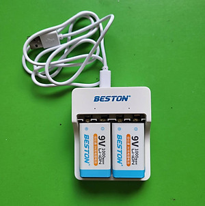 Bộ sạc pin 9V BESTON M7023L kèm 2 pin vuông sạc dung lượng cao 1000mAh - Sạc nhanh, tự ngắt khi đầy, đèn báo thông minh dùng cho micro, đồng hồ vạn năng, đồ chơi - Hàng nhập khẩu