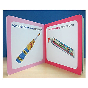 Sách Từ Điển Hình Ảnh Cho Bé: Đồ Dùng