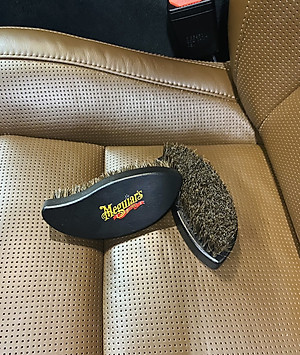 Meguiar's Bàn chải vệ sinh nội thất xe hơi - MGBR018