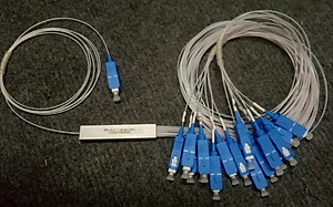 Bộ chia quang PLC 1x16 Mini type SC/UPC - Hàng chính hãng