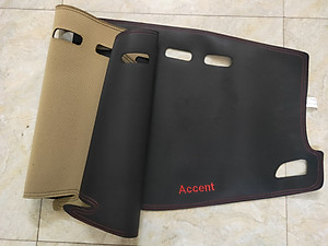 Thảm Taplo Hyundai Accent 2017-2023 loại da dày cao cấp 3 lớp chống trượt Da Carbon đen