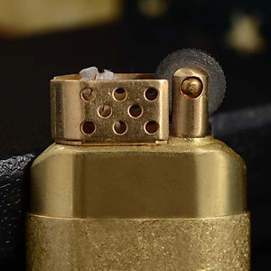 Vỏ Hột Quẹt Bật Lửa Xăng Đá Zorro Kuboy ZK516 Thiết Kế Nhỏ Gọn Đẹp Độc Lạ - Dùng Xăng Bấc Đá Cao Cấp