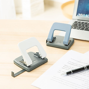 Máy Bấm Lỗ Deli E0102