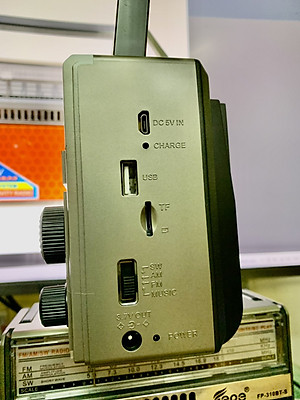 ĐÀI RADIO Pepe-310BTS Nhật bản  Năng Lượng Mặt Trời Mẫu Mới Nhất-Hàng Chính Hãng