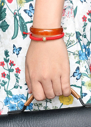 Vòng Kết Dây Đỏ Charm Bi 8Ly Bạc Bọc Vàng 24K Ngọc Quý Gemstones GA158