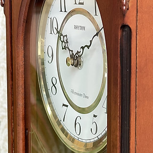 Đồng hồ treo tường RHYTHM WOODEN WALL CLOCKS CHIME CMJ502FR06 ( Kích thước 23.0 x 48.1 x 10.9cm), Vỏ màu nâu