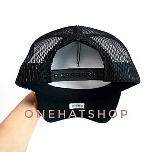 Nón Lưỡi Trai Vành Cong fom Trucker trơn đen Lưới quai cài nút Brand One Hat