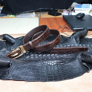 Thắt Lưng Nam Da Cá Sấu Thật KEM Leather [HÀNG CAO CẤP] Dây Nịt Da Cá Sấu Thật Dây Liền Nguyên Con Phần Da Bụng Trơn Màu Nâu Cao Cấp KEMTL02 Bảo Hành Chính Hãng 24 Tháng