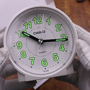 Đồng Hồ Để Bàn Casio TQ-228-7DF Màu Trắng - Có Báo Thức  - Kích Thước Vỏ ( 8.6 cm )