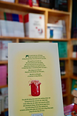 Sách Kẻ Trộm Cà Chua