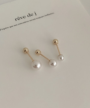 Khuyên Tai Ngọc Trai (Chuôi Bi Vặn Vàng 14K) - MOON Jewelry